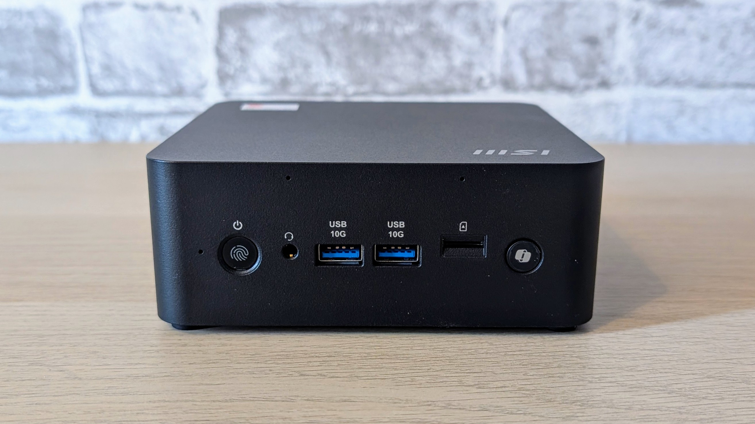 The MSI Cubi NUC AI+ 2MG on a desk