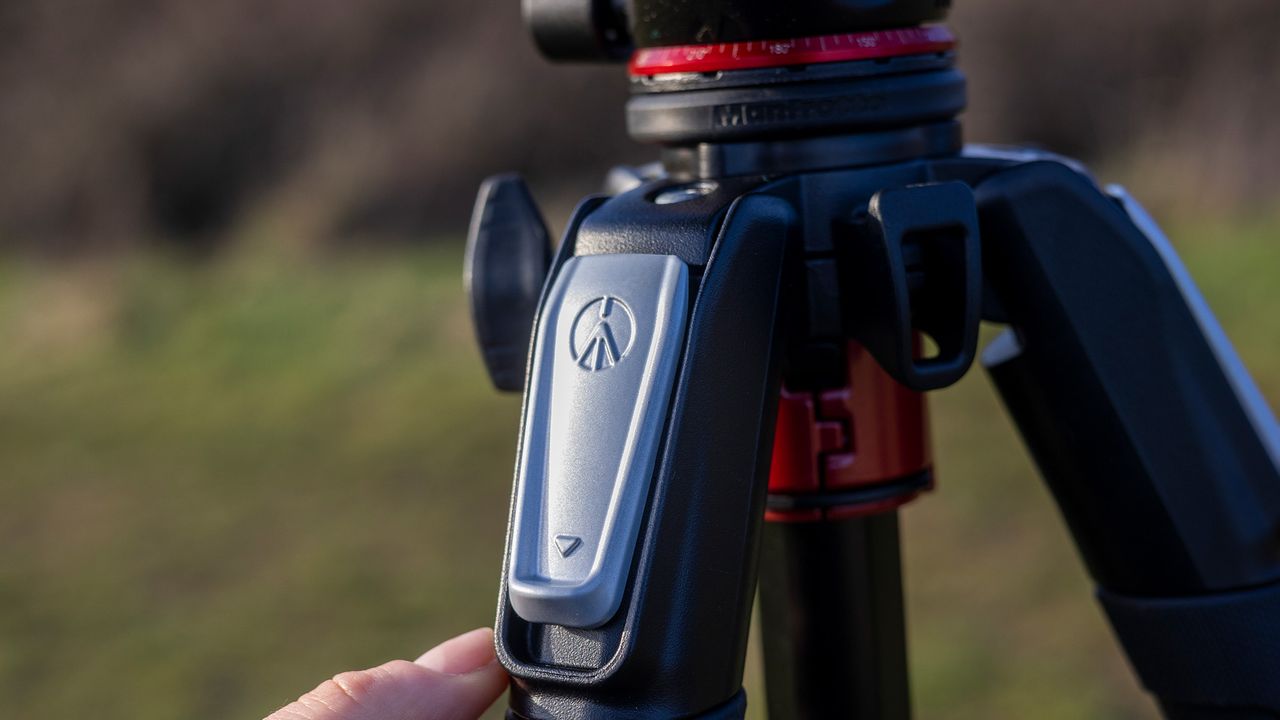 A close up of the leg angle selector which is found on the top of each leg