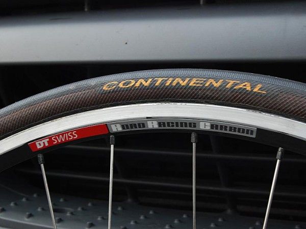 Continental fitted several teams with reinforced tubulars to prevent sidewall cuts.
