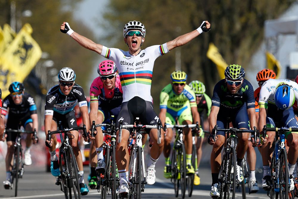 Michal Kwiatkowski wins the 2015 Amstel Gold Race