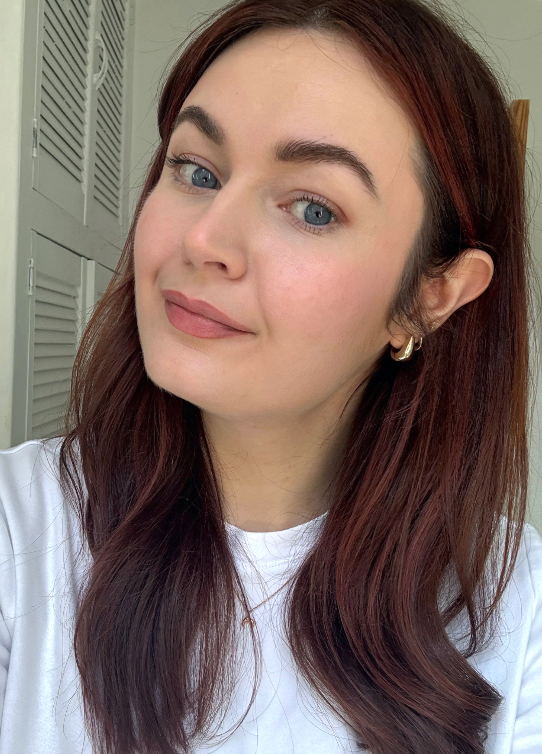 Lucy wearing the Rare Beauty Soft Pinch Luminous Powder Blush