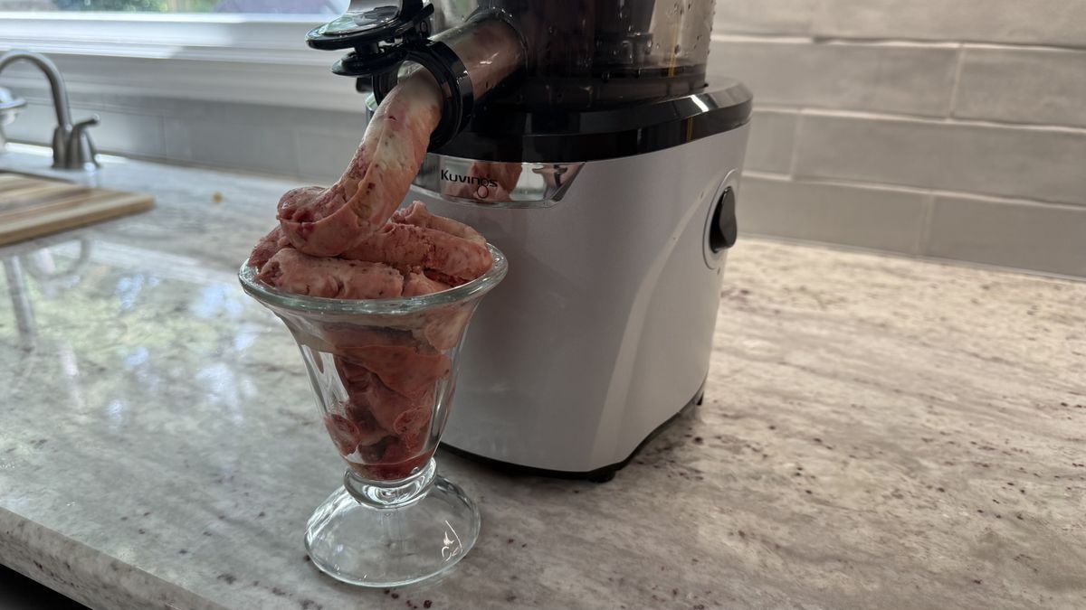 Kuvings Hands-Free Slow Juicer AUTO10 Plus