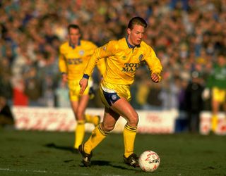 David Batty of Leeds United in action during the FA Cup 3rd Round match against Barnsley played at the Oakwell Ground in Barnsley, England.