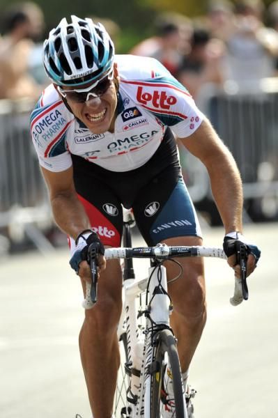 Philippe Gilbert (Omega Pharma - Lotto) dropped Evans and Valverde and tried to bridge to Vinokourov and Kolobnev.