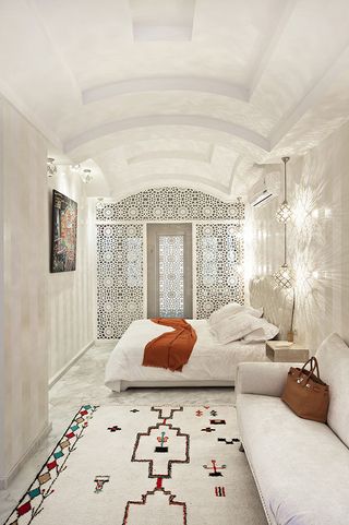 White guestroom
