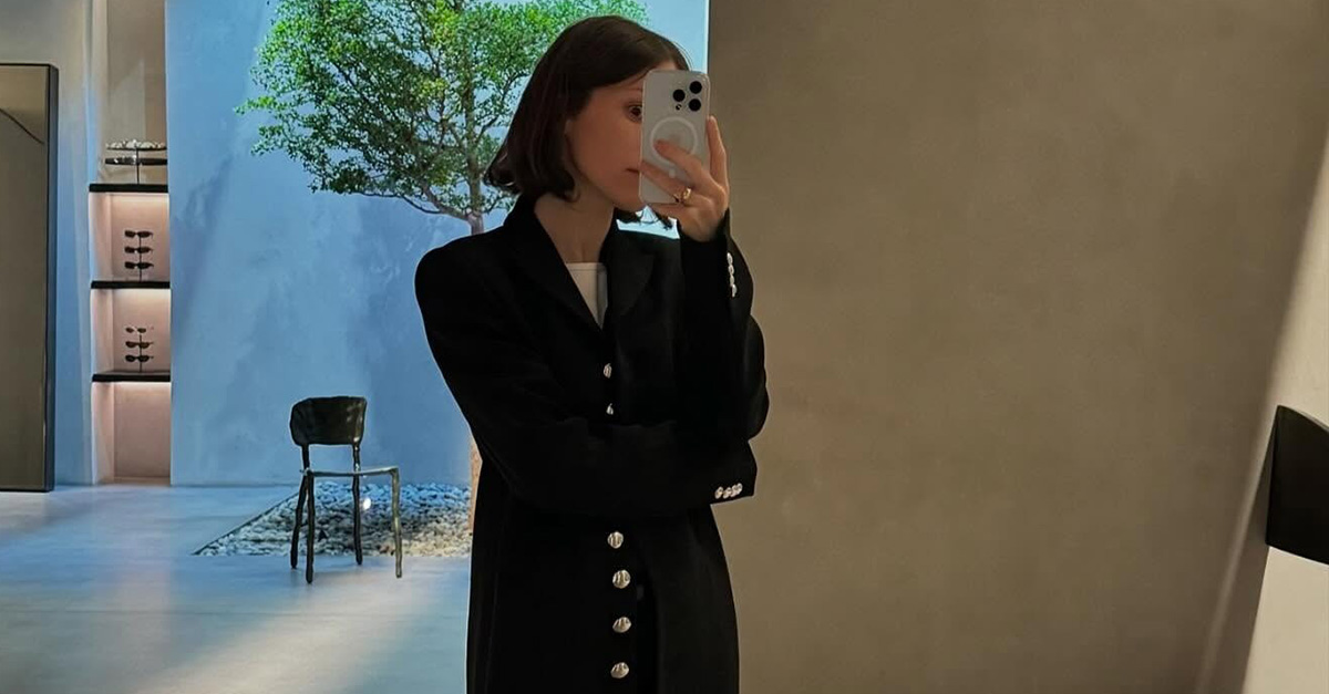 The Coat-Is-the-Outfit Styling Hack for Fall 2025