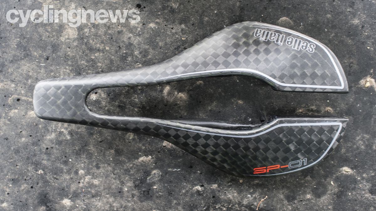 Selle Italia SP-01 Boost Tekno Superflow saddle