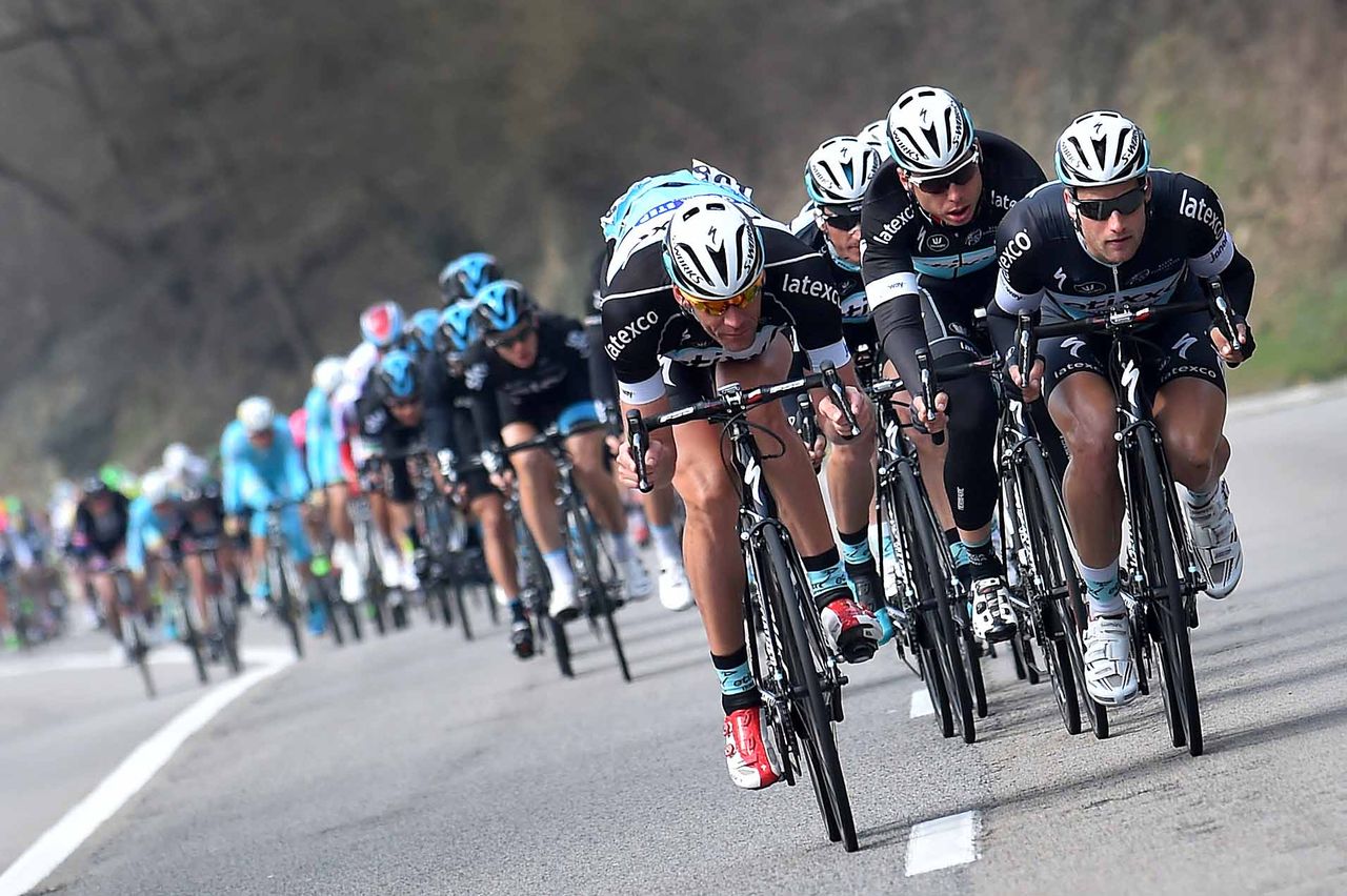 Etixx-Quickstep chases