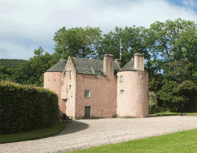 scotttish-castle-for-sale.gif