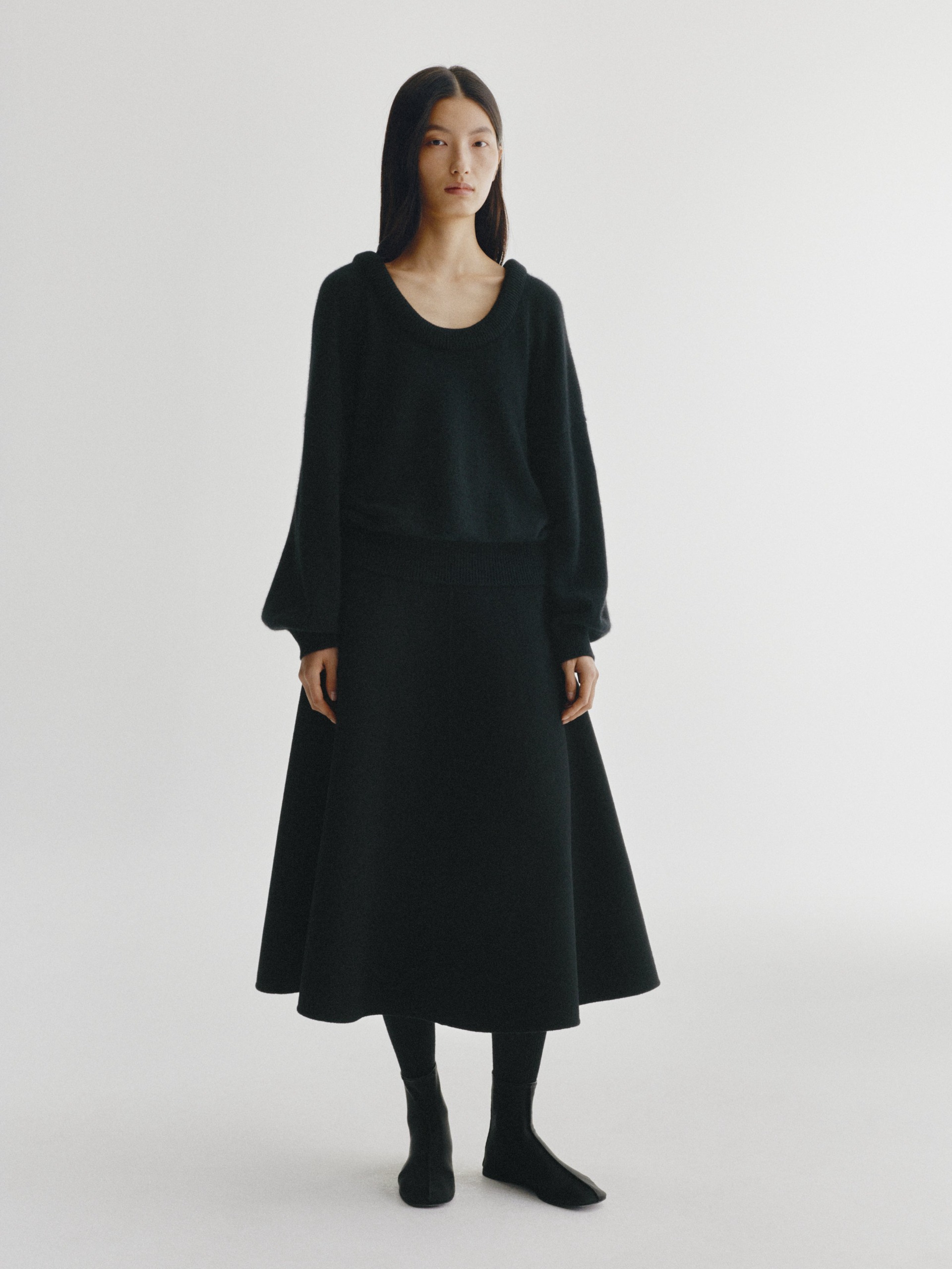 Doria Sweater Black | Cashmere | Lisa Yang