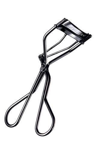 The 13 Best Eyelash Curlers for Long, Luscious Lashes