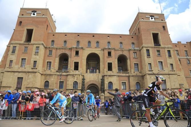 The stage began in Taranto