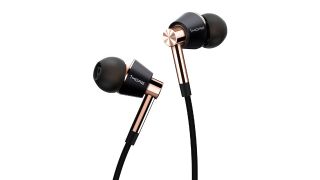 The 1More Triple Driver In-Ear cheap headphones in black and gold