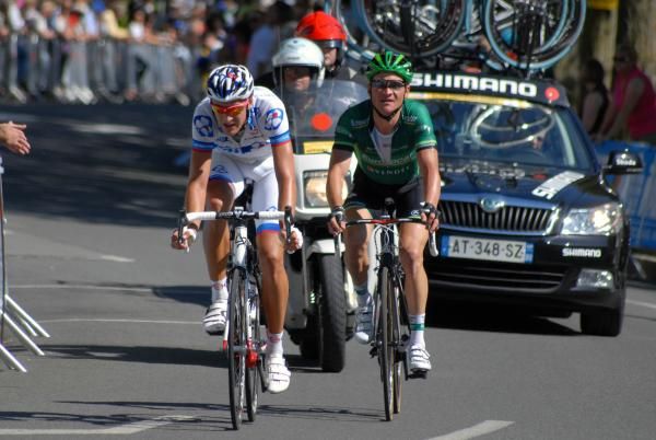 Roun and Voeckler didn't cooperate well enough to catch Chavanel