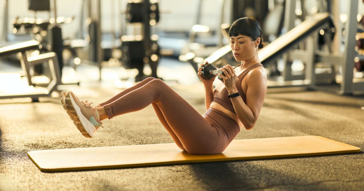 These Are the Weighted Ab Workouts Trainers Swear By for Boosting Muscle – and They’re All Under 15 Minutes These Are the Weighted Ab Workouts Trainers Swear By for Boosting Muscle – and They’re All Under 15 Minutes