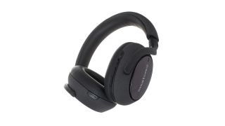 The bowers & wilkins px7 headphones in black
