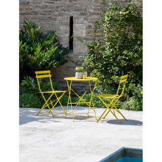 the best bistro set: Garden Trading Rive Droit Bistro Set