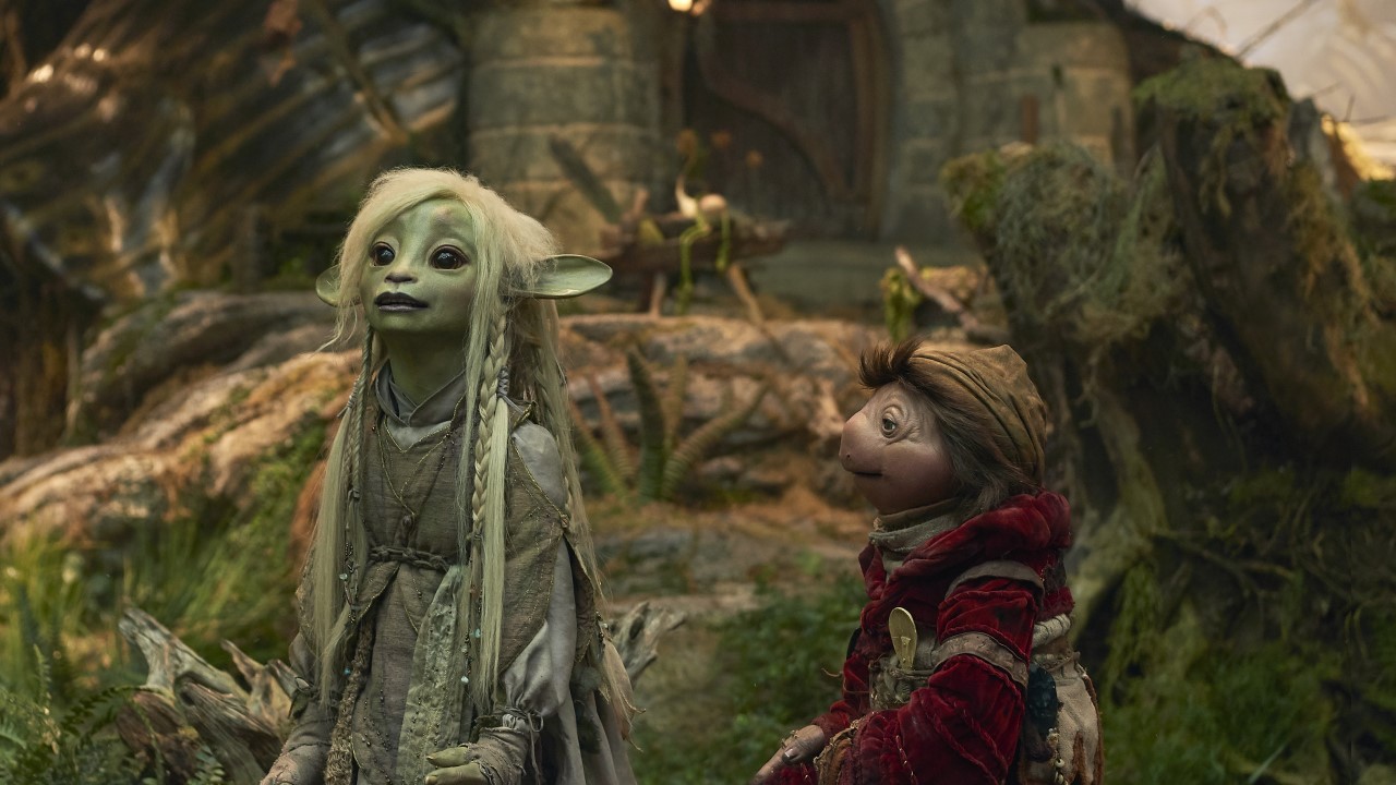 Two of the main puppets in The Dark Crystal: Age of Resistence.