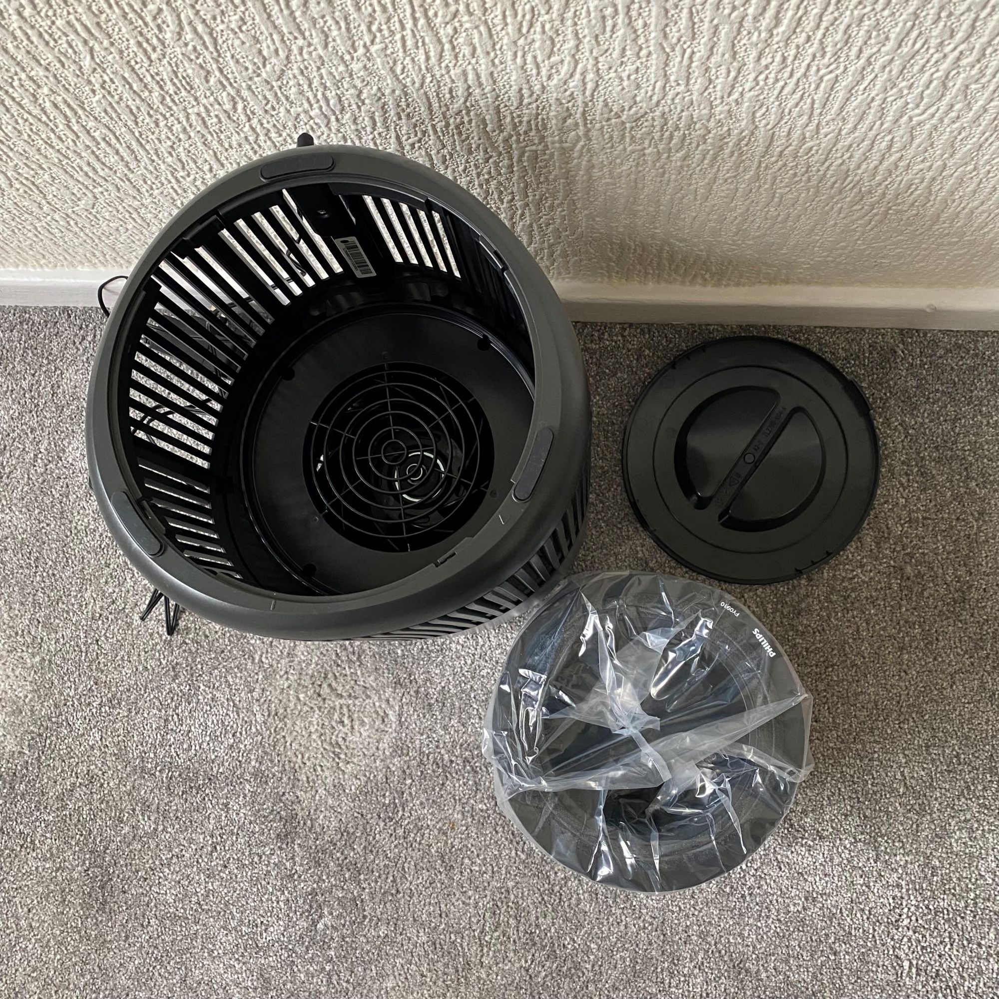 Phillips Pure Protect 900 Series air purifier