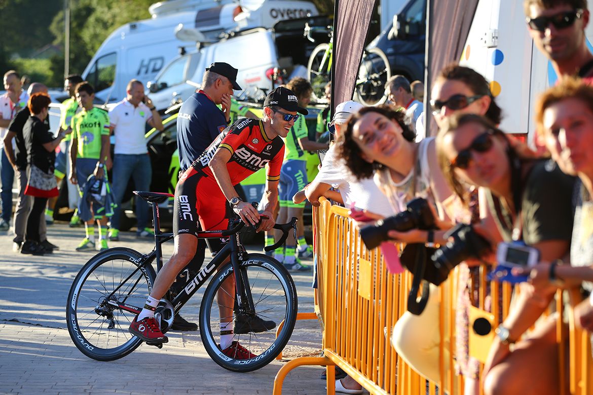 Samuel Sanchez (BMC) arrives
