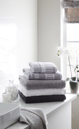 How to wash towels and microfiber cloth towels for perfectly fluffy ...