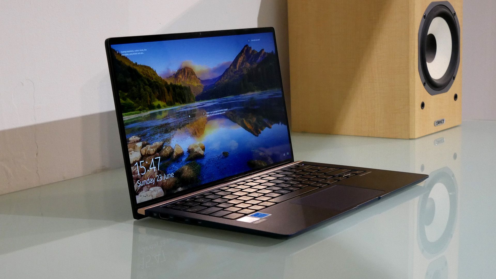 ASUS - ノートパソコン 最新型 ASUS Zenbook14 UX433FN Zenbook 14 UX433｜Laptops For Home｜ASUS Global
