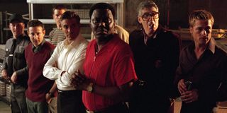 Scott Caan, Eddie Jemison, Matt Damon, George Clooney, Bernie Mac, Elliott Gould, and Brad Pitt in Ocean's Eleven