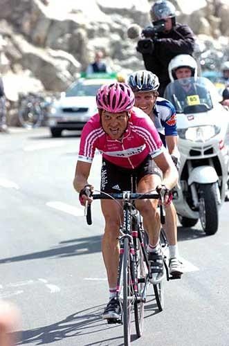 Jan Ullrich (T-Mobile Team) testing himself before La Grande Boucle.