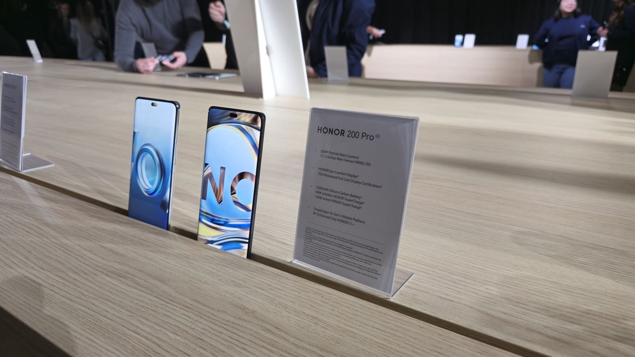 Honor 200 series event in Paris