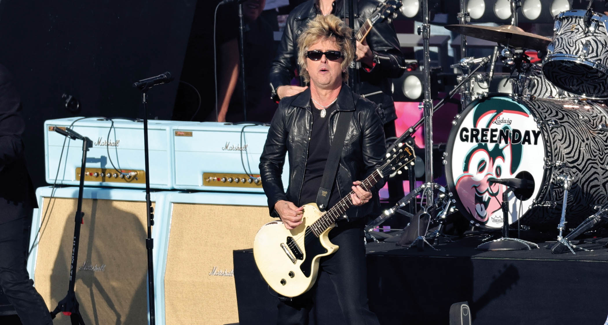 Billie Joe Armstrong performs live at Levi's Stadium during Green Day's Super Bowl LX set &ndash; and to his right are a pair of pale blue Marshall 'Dookie' signature amps.