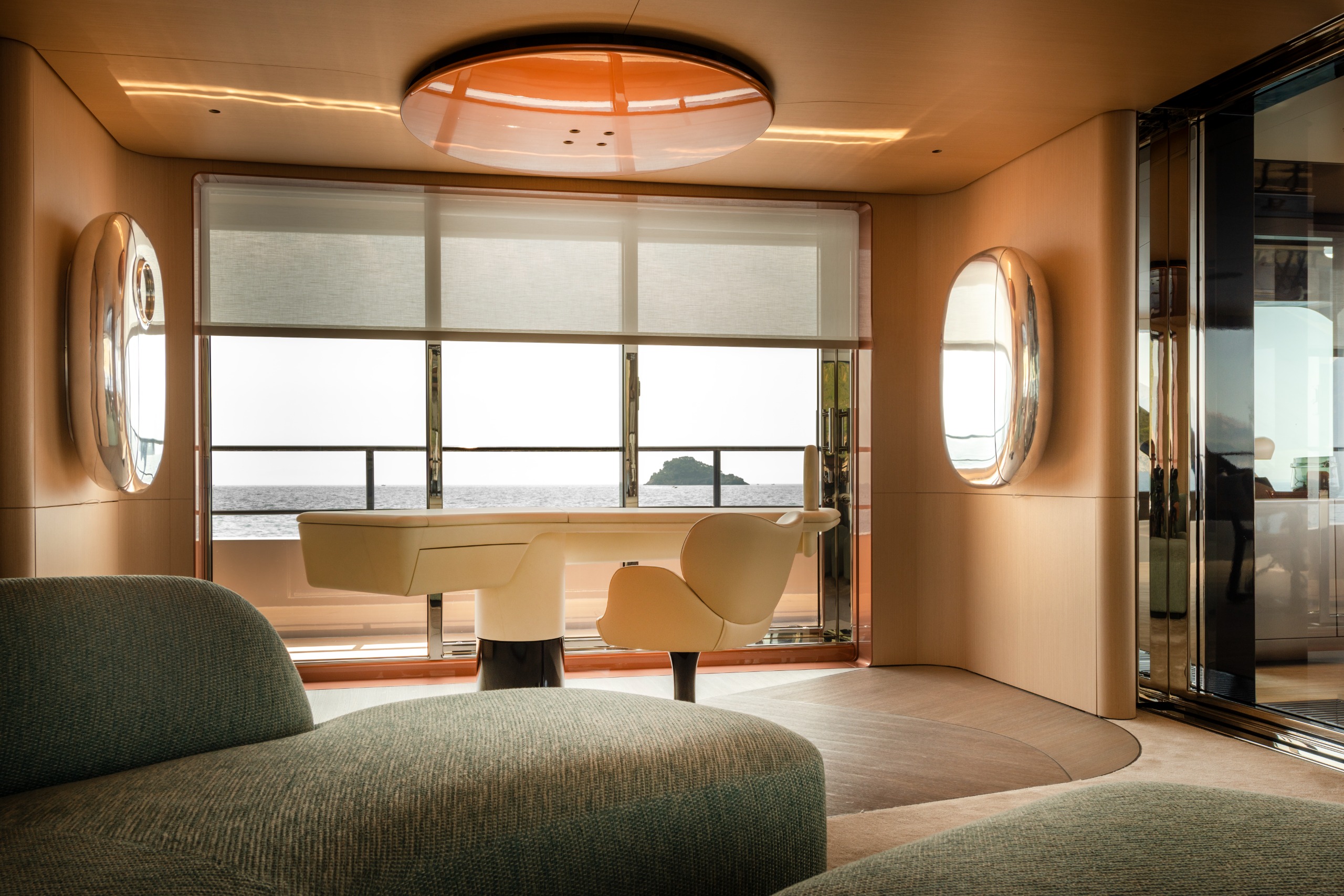 Upper lounge area