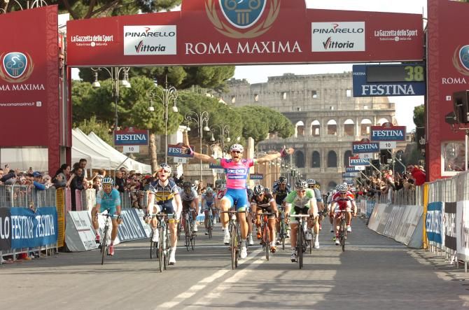 Filippo Pozzato (Lampre-Merida) thinks he has won the Roma Maxima race but was actually sprinting for second place