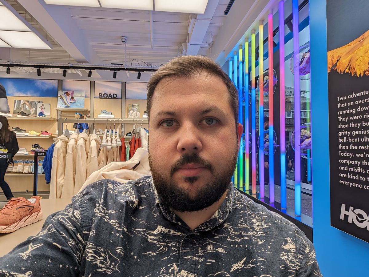 Google Pixel 8 camera sample selfie