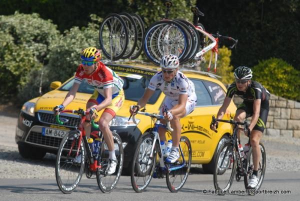 Siskevicius sets the pace in the breakaway.