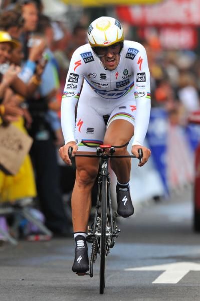 Fabian Cancellara (Saxo Bank) enjoyed drier conditions than the riders who went earlier, but hardly needed the advantage.