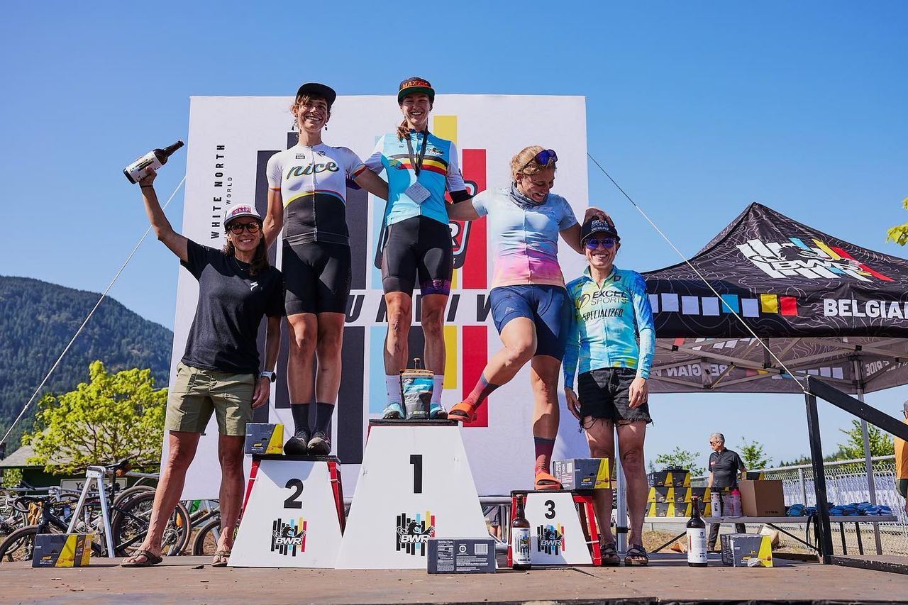 The elite women’s podium at BWR Canada: Haley Smith, Austin Killips. Rebecca Fahringer,Katerina Nash, Flavia Oliveira Parks