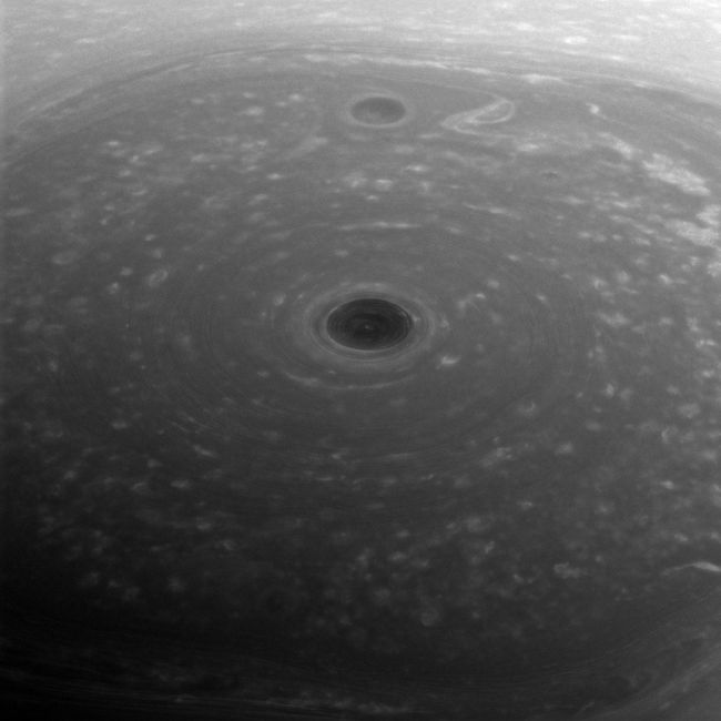 Saturn polar vortex