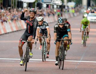 Adam Blythe wins the 2014 London-Surrey Classic