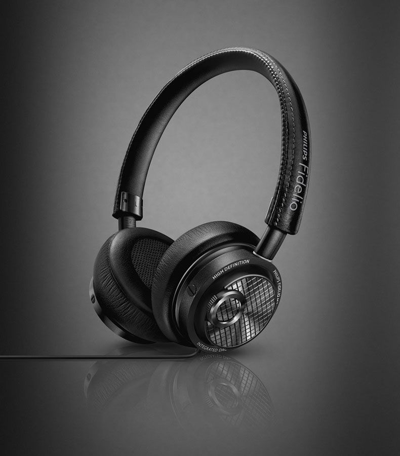 Philips M2L headphones connect via Apple Lightning port, support high