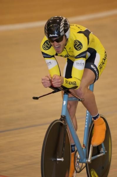 Daniel Harm rode to 3rd place in the pursuit.