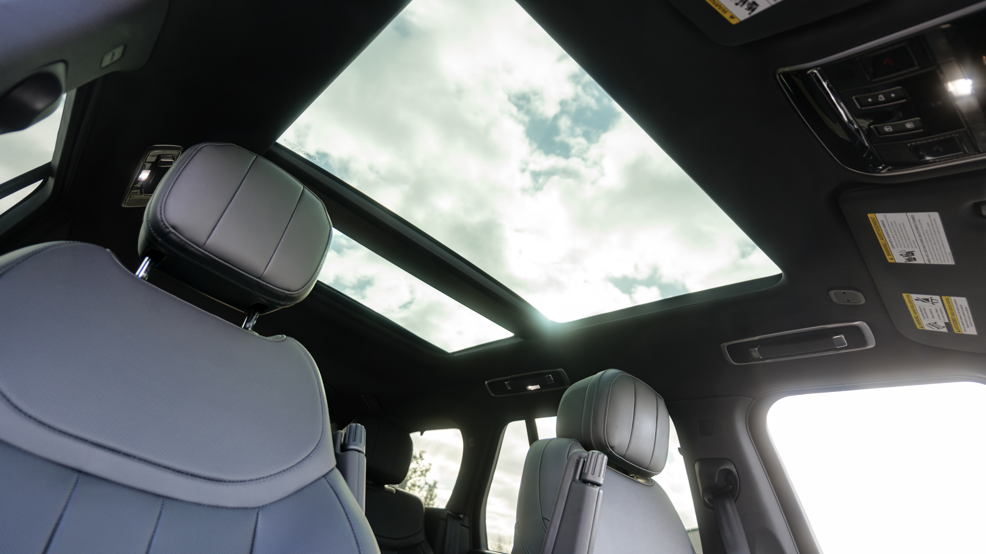 2025 Range Rover L460 test drive.