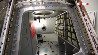 china crew capsule