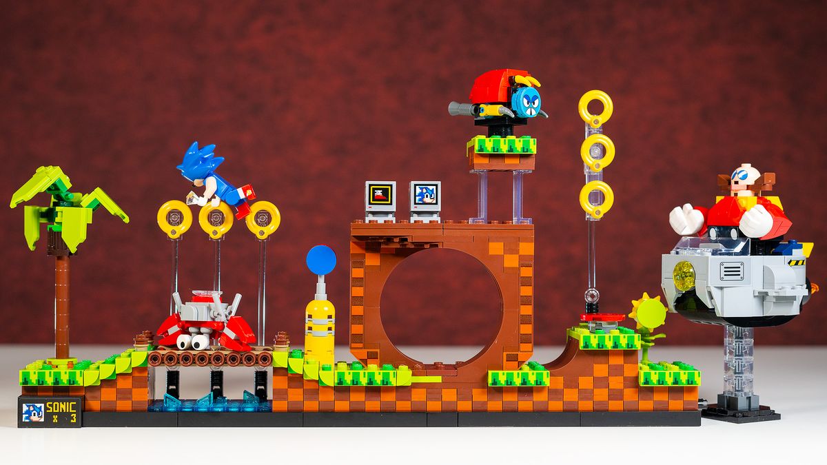 Lego Sonic the Hedgehog - Green Hill Zone build in various stages