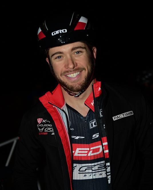 Danny Summerhill (K-Edge Felt) at the start