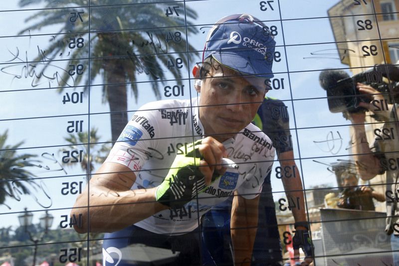 Esteban Chaves signs on
