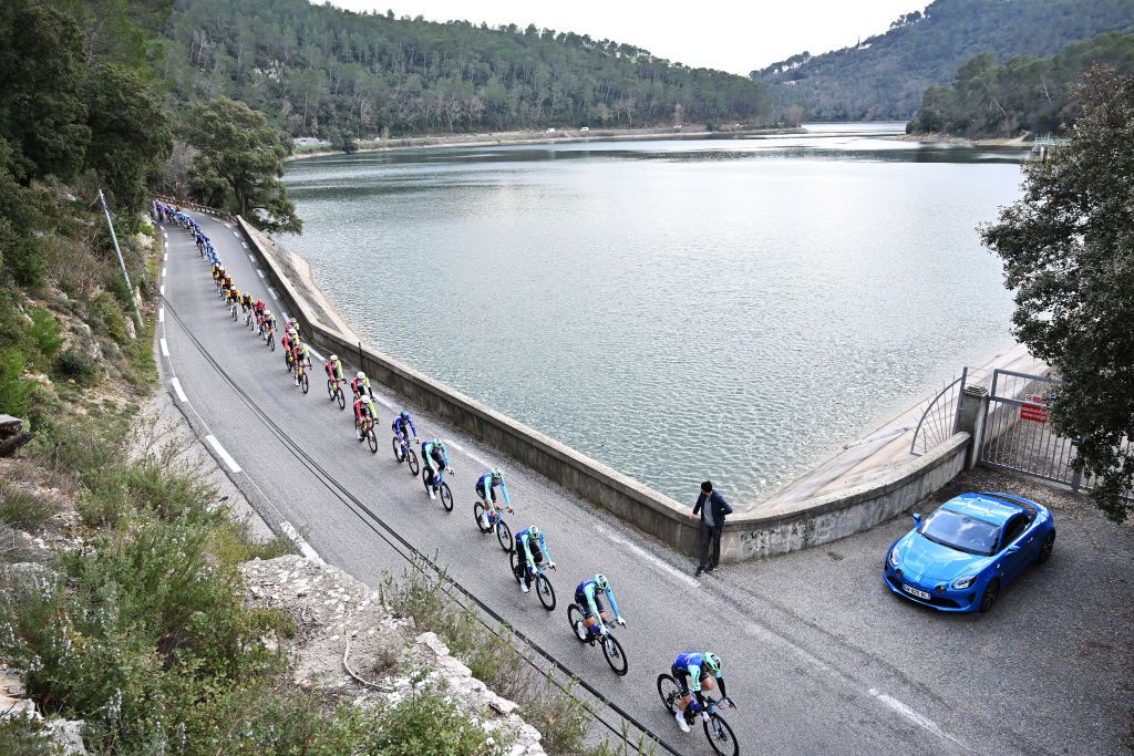 FAYENCE FRANCE FEBRUARY 21 A general view of the peloton competing during the 2nd Classic Var 2025 a 1549km one day race from Le Luc to Fayence on February 21 2025 in Fayence France Photo by Billy CeustersGetty Images