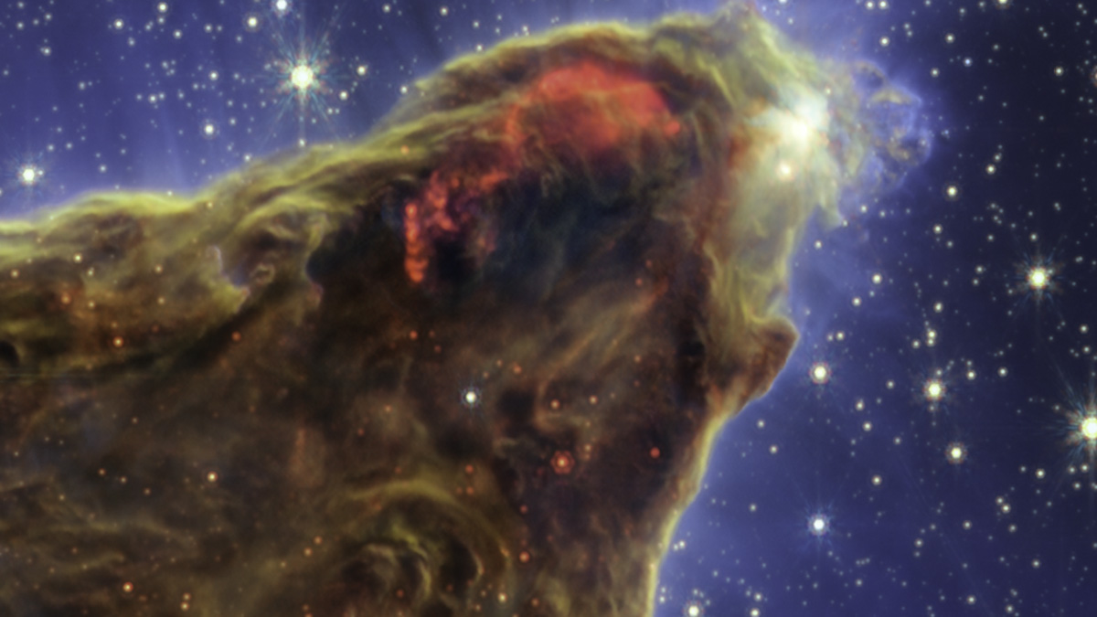 Hubble photo shows cosmic cloud making its very own bright light