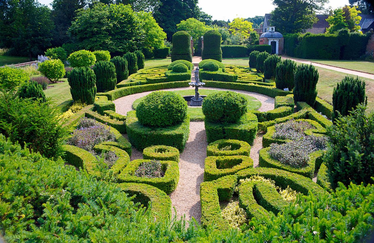 Bridge End Garden in Saffron Walden, Essex, was originally laid out by a local Quaker family, the Gibsons, in the early 19th century. It was restored between 2003 and 2008, when the Dutch Garden was planted to a design based on a sketch by Gertrude Jekyll, who visited in 1912.