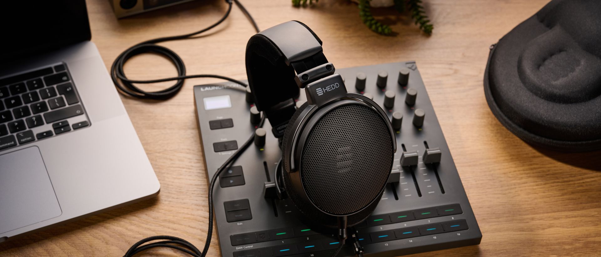 “Premium design detail coupled with excellent sonics delivers a listening experience that doesn’t disappoint”: HEDD HEDDphone D1 review