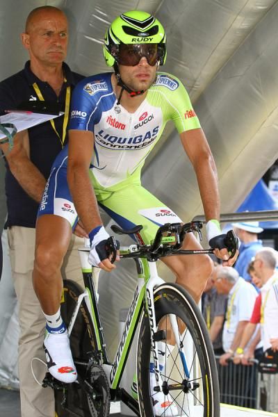 Vincenzo Nibali shakes out some last-minute nerves